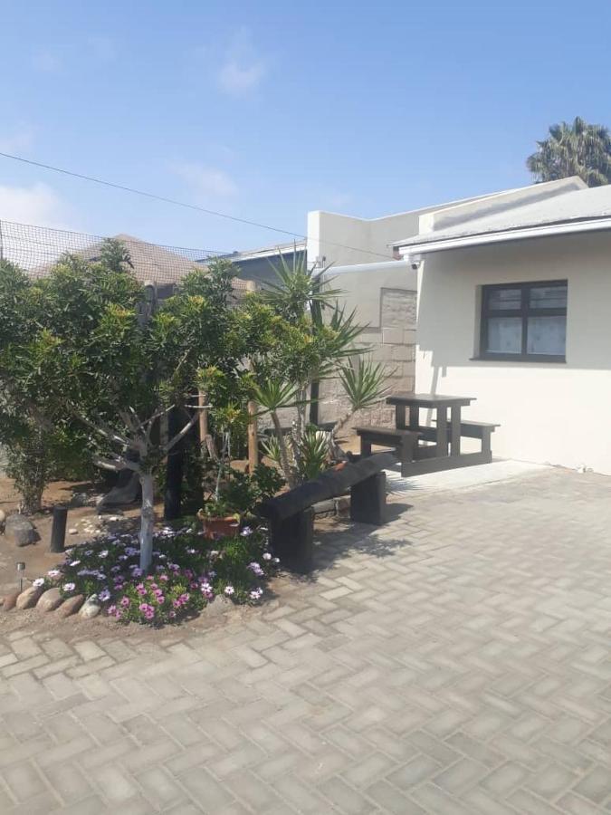 Sunflower Self-Catering Walvisbaai Buitenkant foto