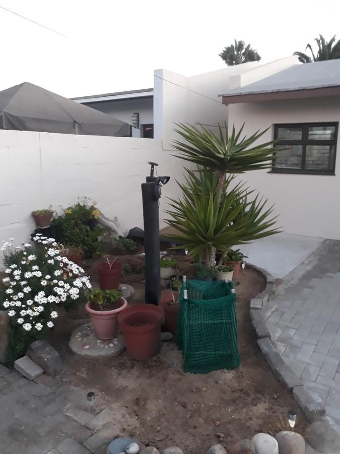 Sunflower Self-Catering Walvisbaai Buitenkant foto