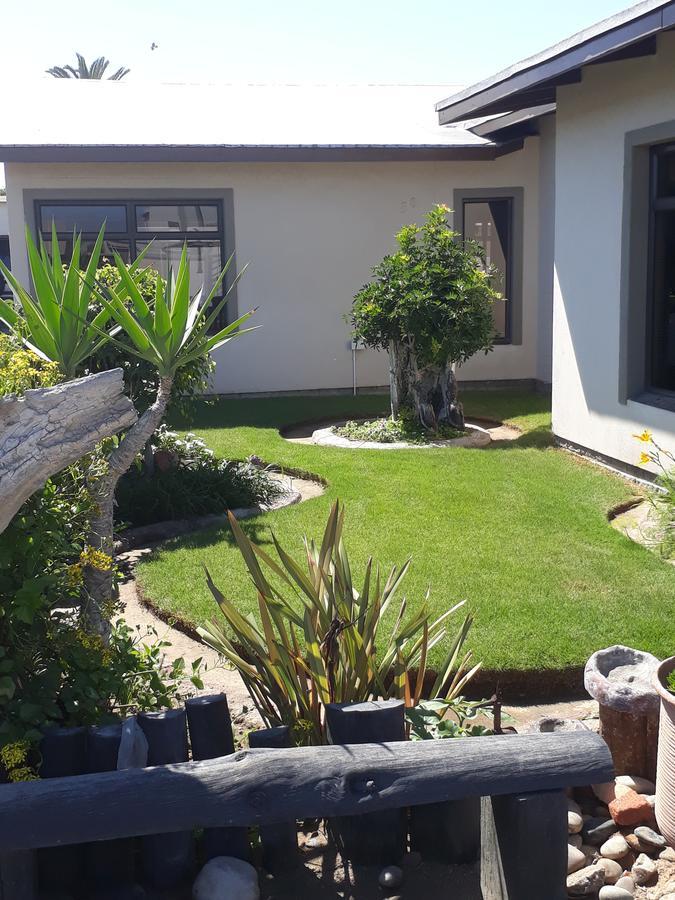 Sunflower Self-Catering Walvisbaai Buitenkant foto