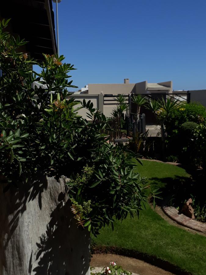 Sunflower Self-Catering Walvisbaai Buitenkant foto